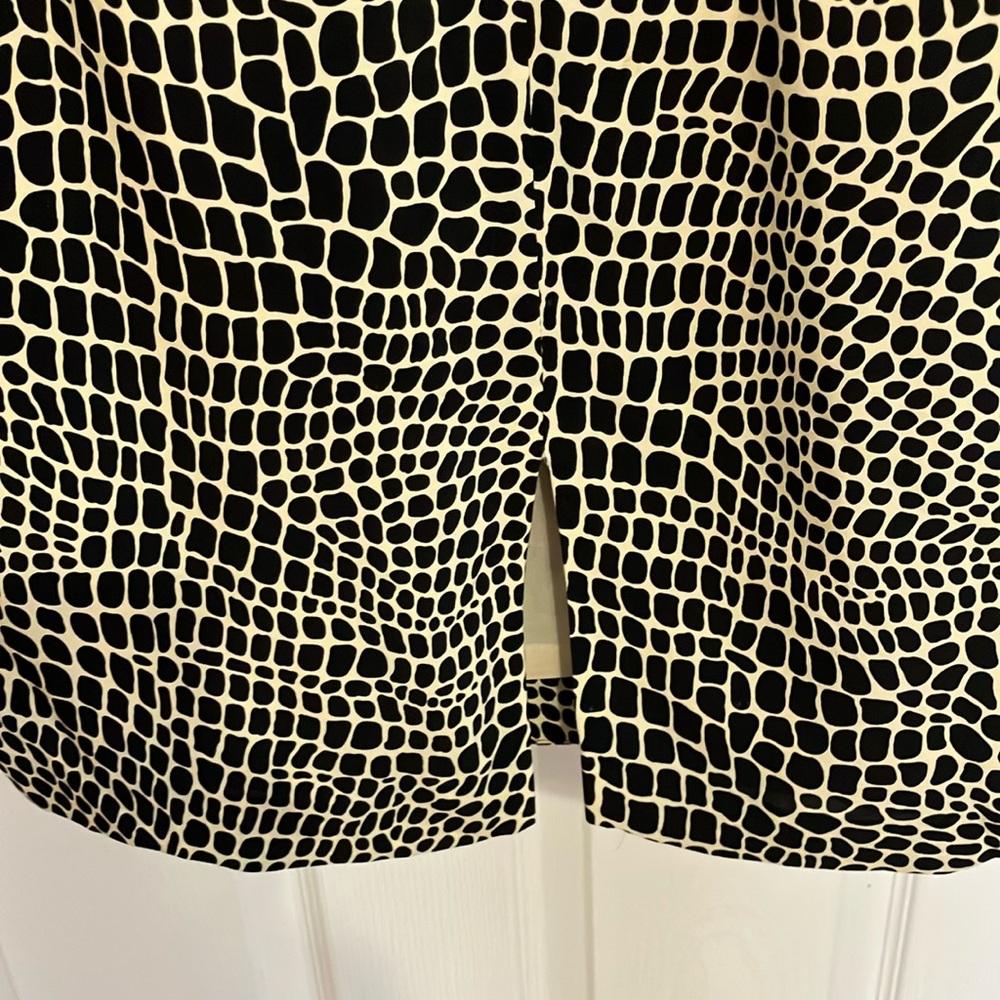 Maggy L Black and White Sheath Midi Dress with Square Neck - Picture 4 of 4